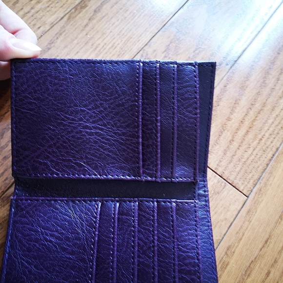 Samsara Vegan Leather Wallet - Picture 2 of 11